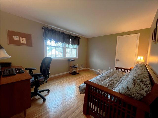 15 Lynnwood Drive, Brighton, NY 14618