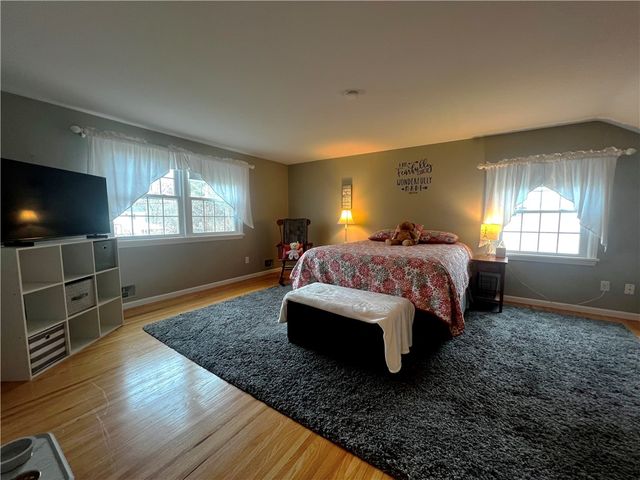 15 Lynnwood Drive, Brighton, NY 14618