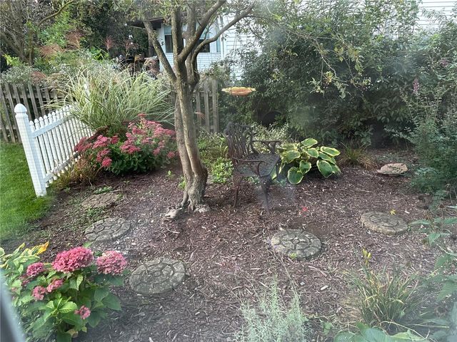 15 Lynnwood Drive, Brighton, NY 14618