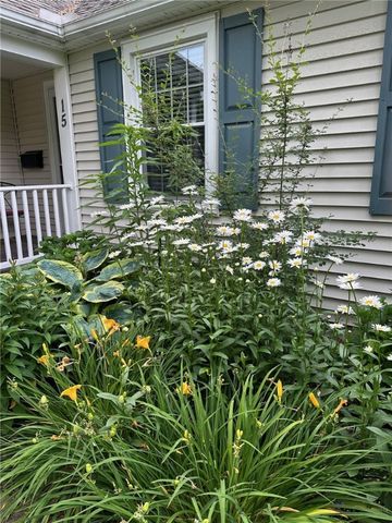 15 Lynnwood Drive, Brighton, NY 14618