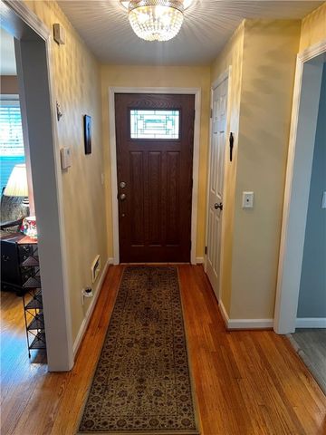 15 Lynnwood Drive, Brighton, NY 14618