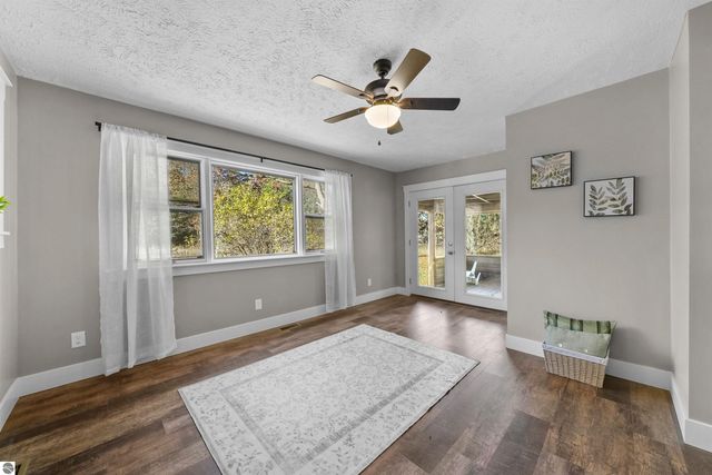 8230 W Lotan Road, Lake City, MI 49651