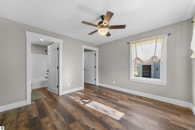 8230 W Lotan Road, Lake City, MI 49651