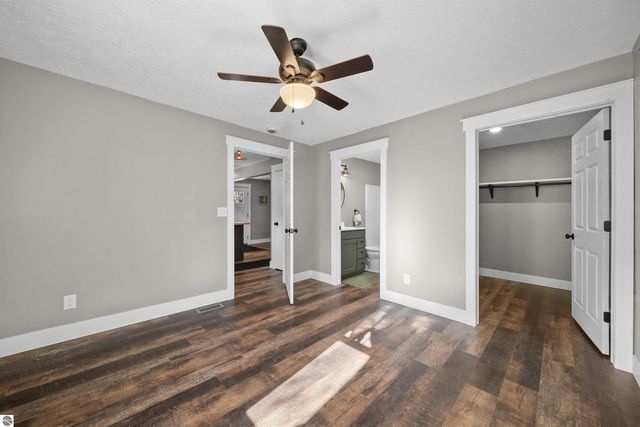 8230 W Lotan Road, Lake City, MI 49651