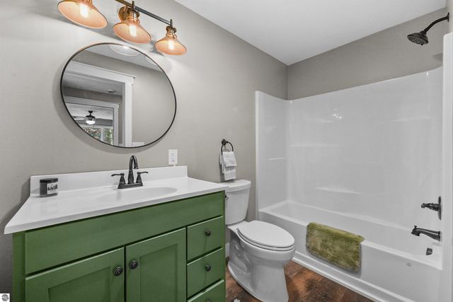 8230 W Lotan Road, Lake City, MI 49651