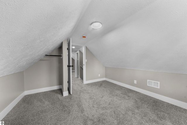 8230 W Lotan Road, Lake City, MI 49651