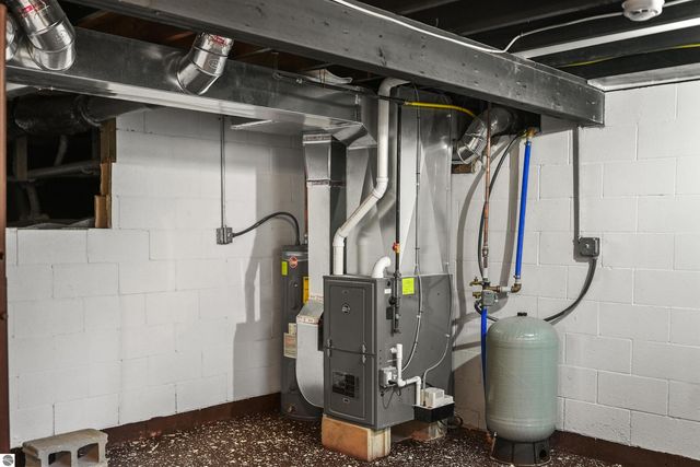 8230 W Lotan Road, Lake City, MI 49651