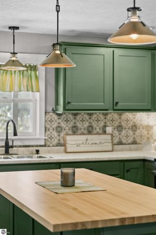 8230 W Lotan Road, Lake City, MI 49651