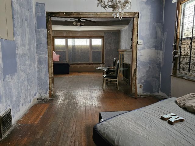 10562 S Wabash Avenue, Chicago, IL 60628