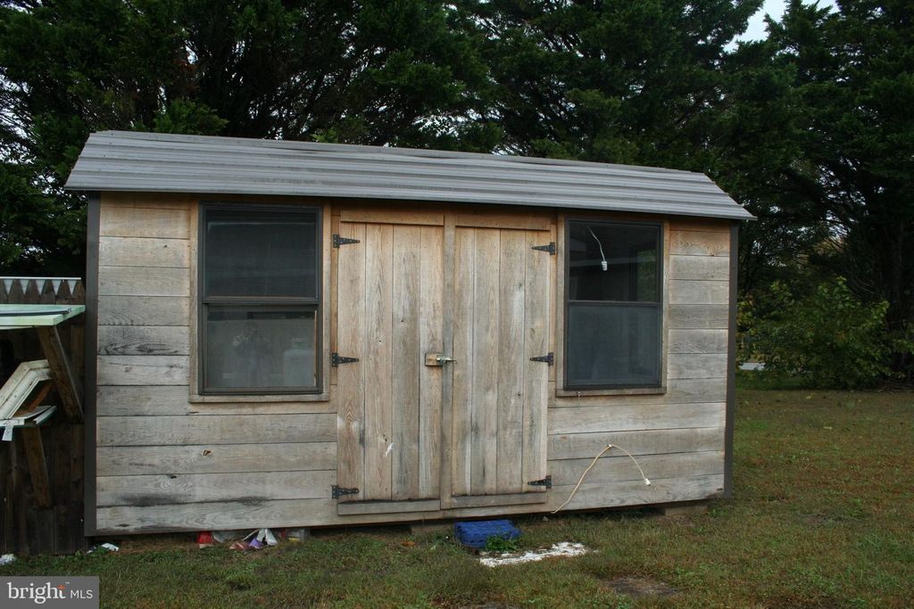 Image 34 of property listing at 5850 BROOK ST, Salisbury, MD 21801