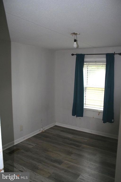 Image 6 of property listing at 5850 BROOK ST, Salisbury, MD 21801