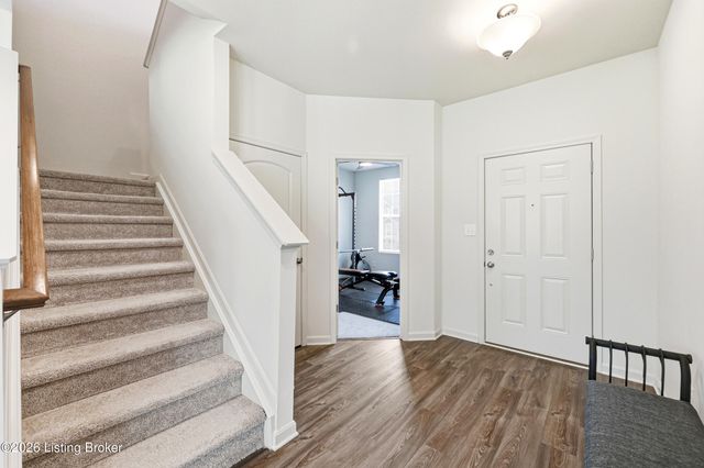 4603 Golden Eagle Dr, Louisville, KY 40245
