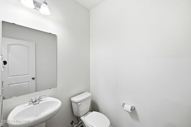 4603 Golden Eagle Dr, Louisville, KY 40245