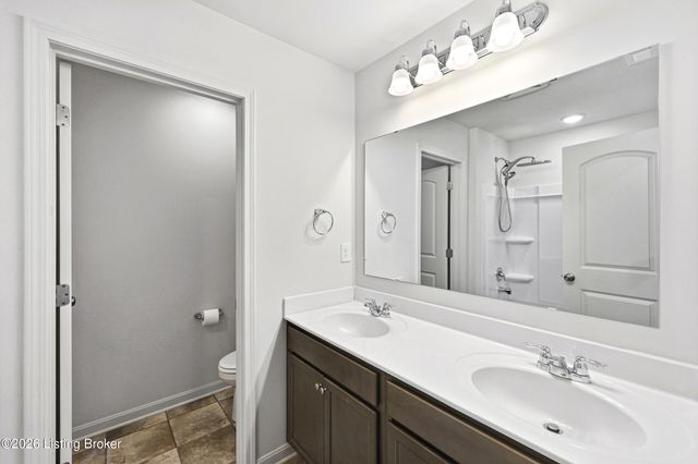 4603 Golden Eagle Dr, Louisville, KY 40245