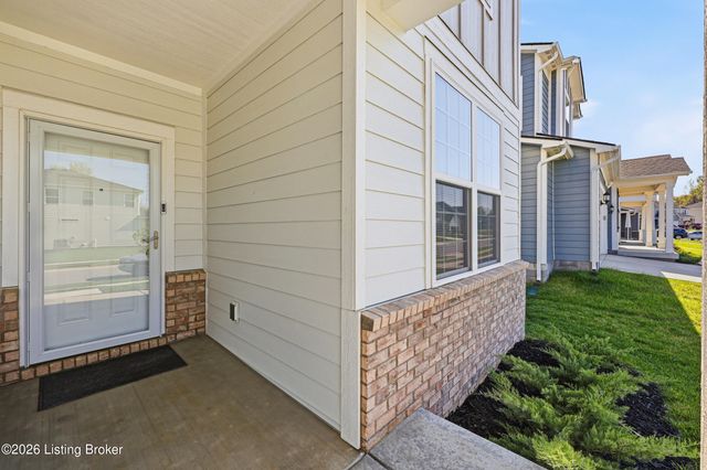 4603 Golden Eagle Dr, Louisville, KY 40245
