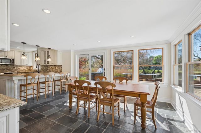 111 S Country Road, Remsenburg, NY 11960