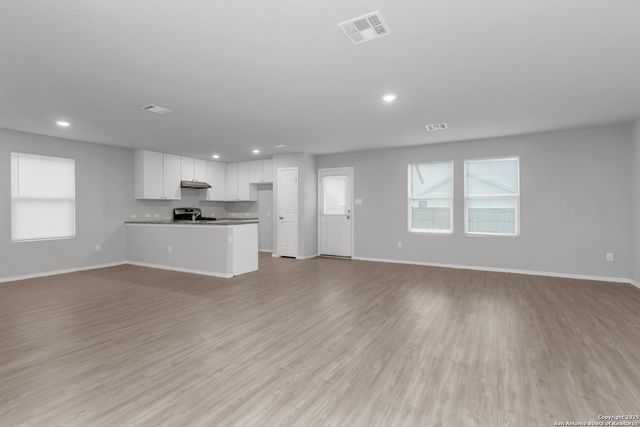 10746 Prusiner, Converse, TX 78109