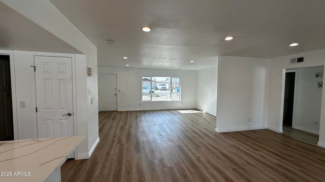 4140 W Orchid Lane, Phoenix, AZ 85051