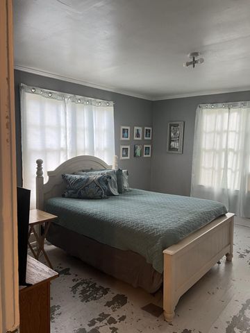 220 Black Street, Walterboro, SC 29488