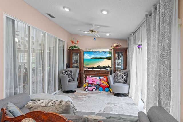 4520 Catamaran Circle, Boynton Beach, FL 33436