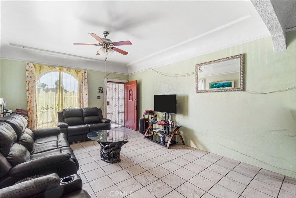 163 E 109th Place, Los Angeles, CA 90061 — photo 5