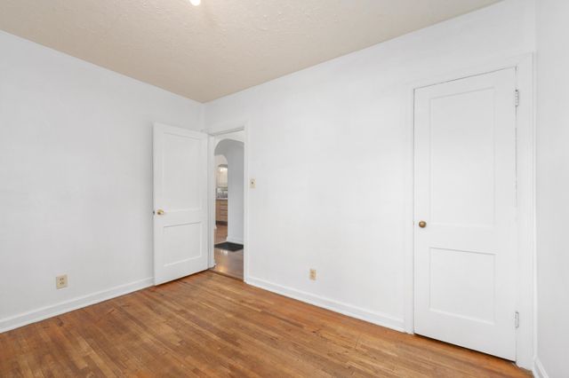 207 N Florence St, Wichita, KS 67212