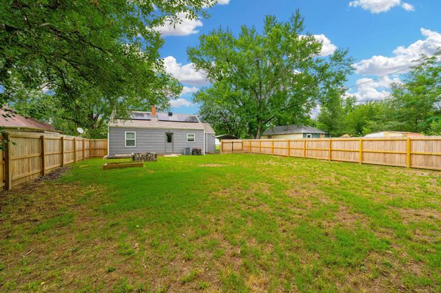 207 N Florence St, Wichita, KS 67212