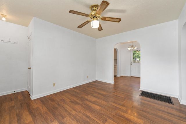 207 N Florence St, Wichita, KS 67212