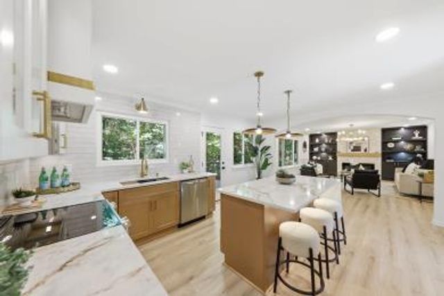 3774 Hollow Oak Lane, Lithonia, GA 30038