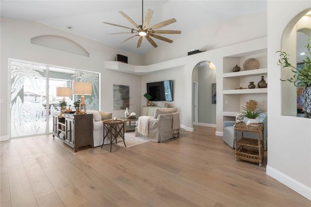 4 COTTAGEGATE COURT, Palm Coast, FL 32137