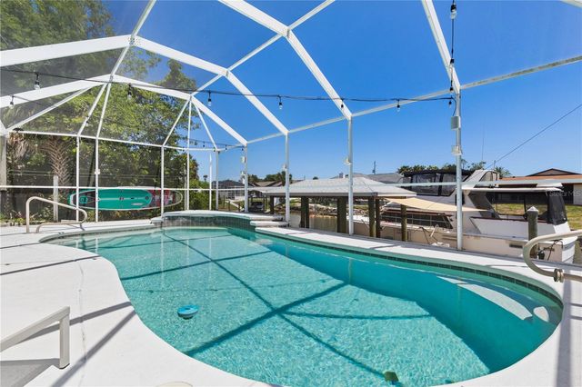 4 COTTAGEGATE COURT, Palm Coast, FL 32137