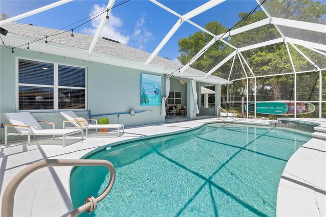 4 COTTAGEGATE COURT, Palm Coast, FL 32137