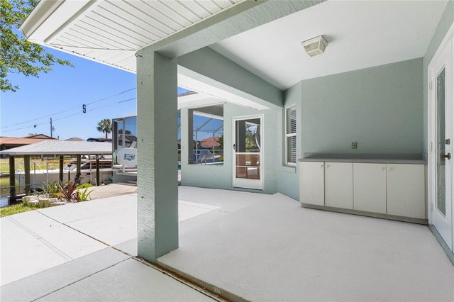 4 COTTAGEGATE COURT, Palm Coast, FL 32137