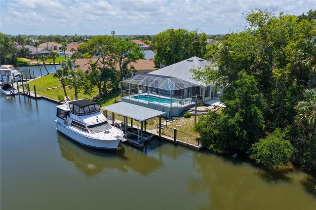 4 COTTAGEGATE COURT, Palm Coast, FL 32137