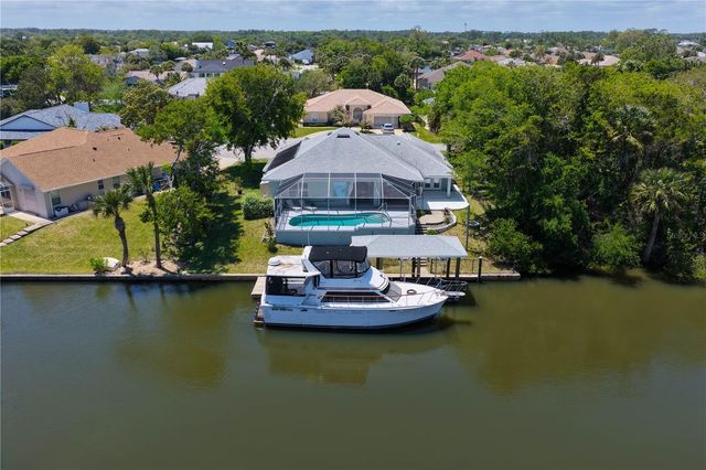 4 COTTAGEGATE COURT, Palm Coast, FL 32137