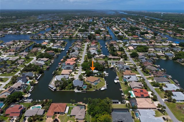 4 COTTAGEGATE COURT, Palm Coast, FL 32137