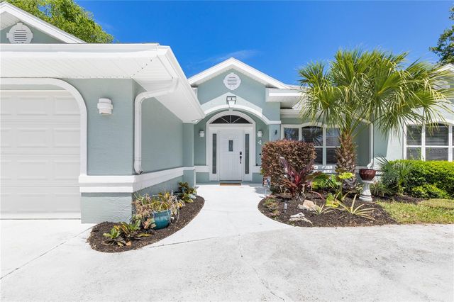 4 COTTAGEGATE COURT, Palm Coast, FL 32137