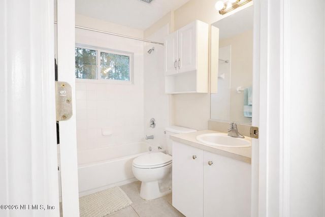 122 LINDSAY Drive, Palm Coast, FL 32137