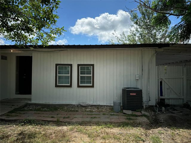 101 S Lockhart ST A, Manor, TX 78653