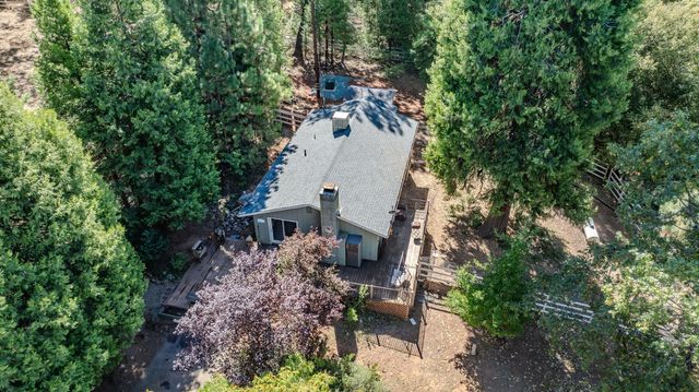 21000 French Gulch Rd, Pine Grove, CA 95665