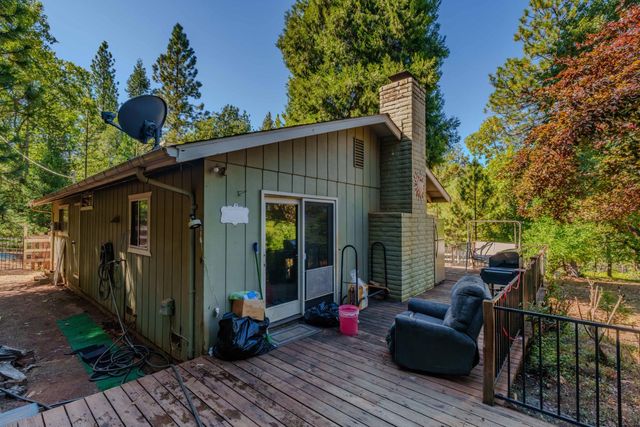 21000 French Gulch Rd, Pine Grove, CA 95665