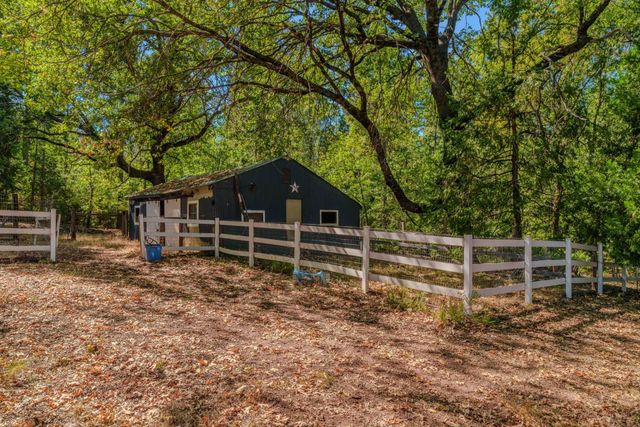 21000 French Gulch Rd, Pine Grove, CA 95665