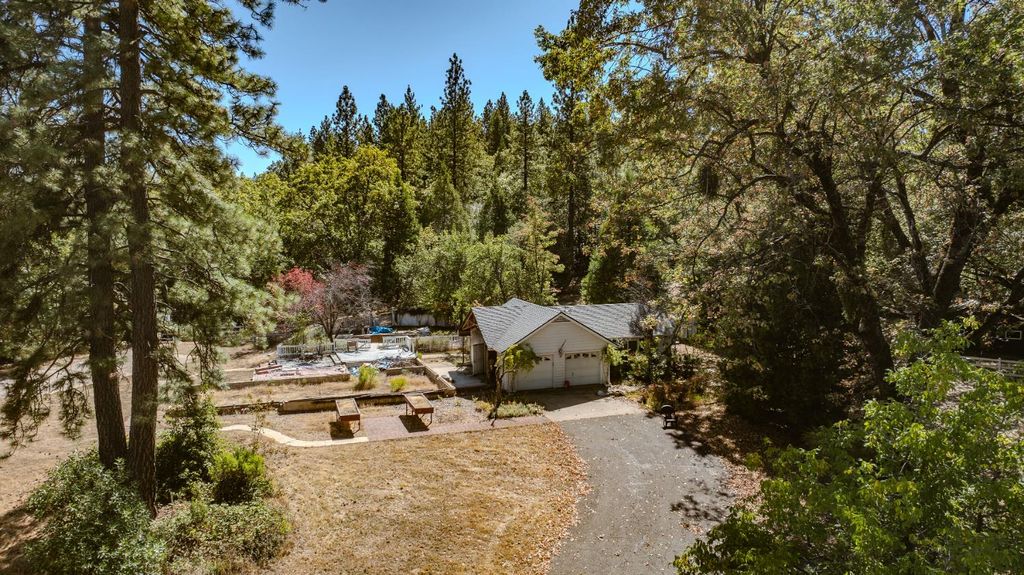 21000 French Gulch Rd, Pine Grove, CA 95665