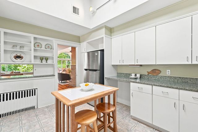 16 Manters Point, Plymouth, MA 02360