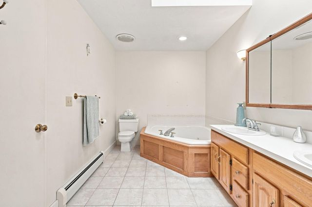 16 Manters Point, Plymouth, MA 02360