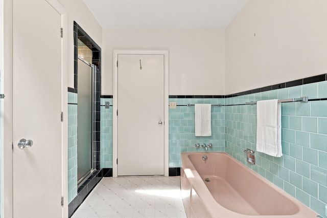 16 Manters Point, Plymouth, MA 02360