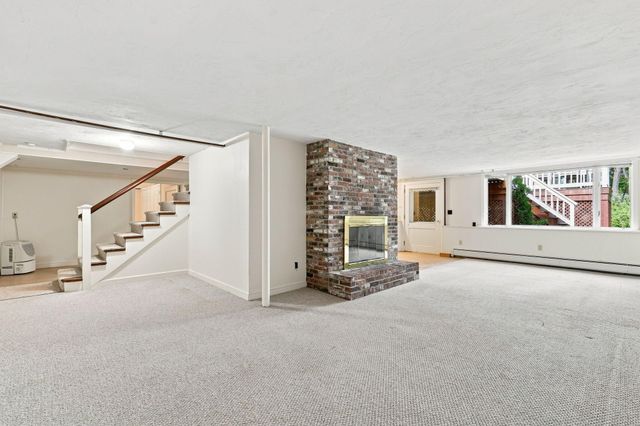 16 Manters Point, Plymouth, MA 02360
