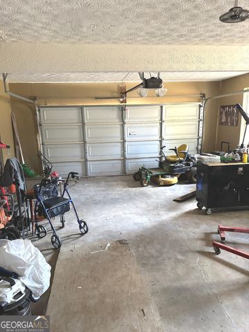 170 Ashley Trace Drive, Locust Grove, GA 30248