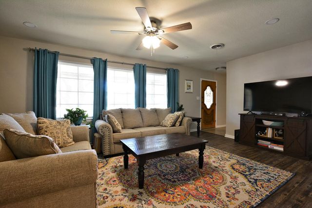 4903 17th Street, Lubbock, TX 79416