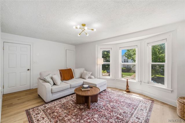 250 Saint Lawrence Avenue, Buffalo, NY 14216